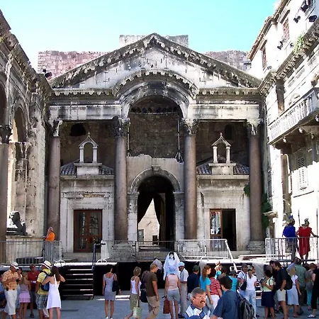 Onyx Апартаменты *