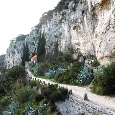 Onyx Apartament Split